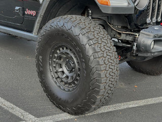 2023 Jeep Gladiator with Pariah Fab Flatbed & Canopy